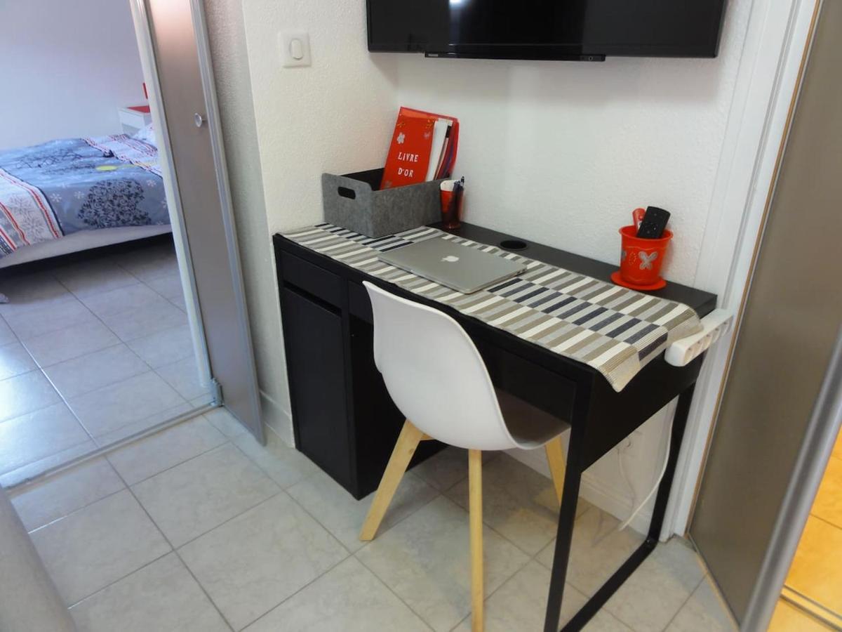 卢德Au Petit Marcadal **Sanctuaires, Hopital, Gare**公寓 外观 照片